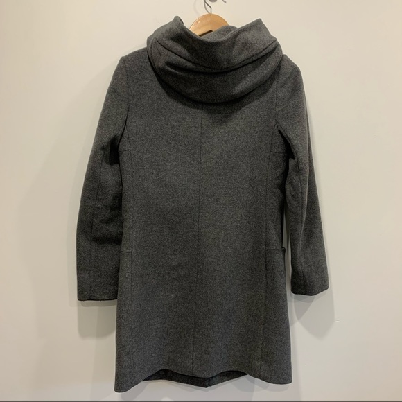 Aritzia Babaton Pearce Wool Coat with hood in grey - Picture 10 of 16